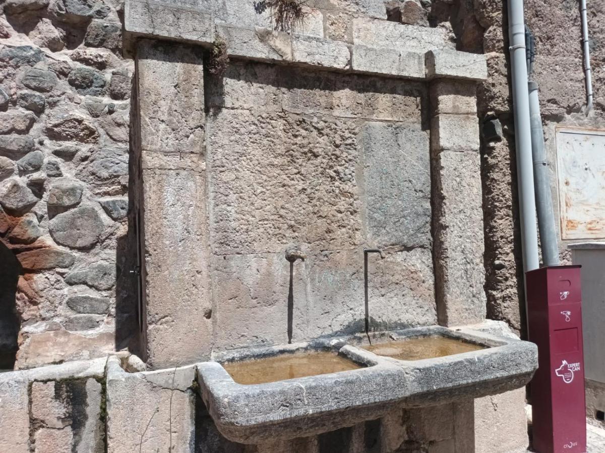 Un Tros De Sal. Casa Rural A Gerri De La Sal. Villa Luaran gambar