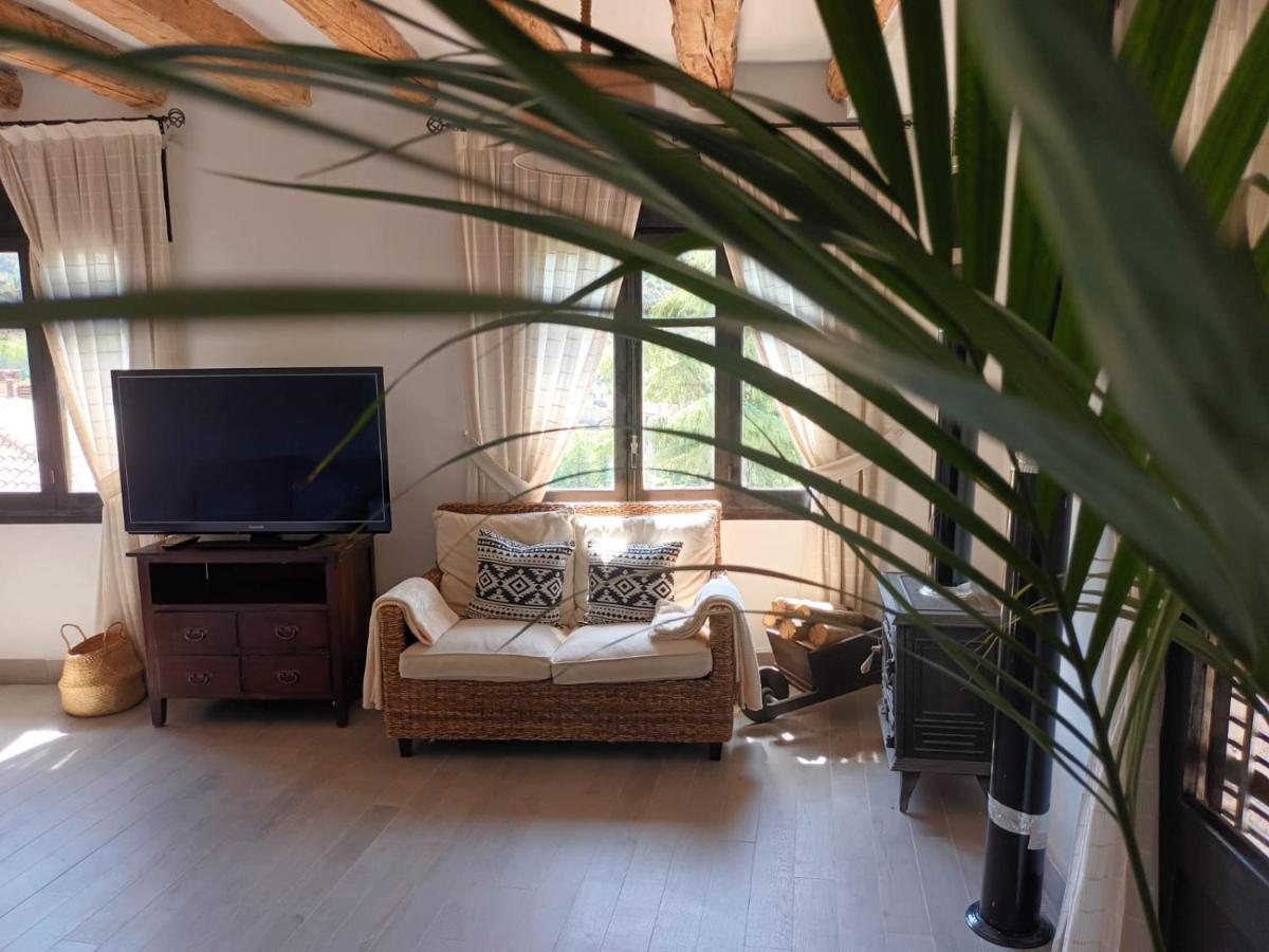 Un Tros De Sal. Casa Rural A Gerri De La Sal. Villa Luaran gambar