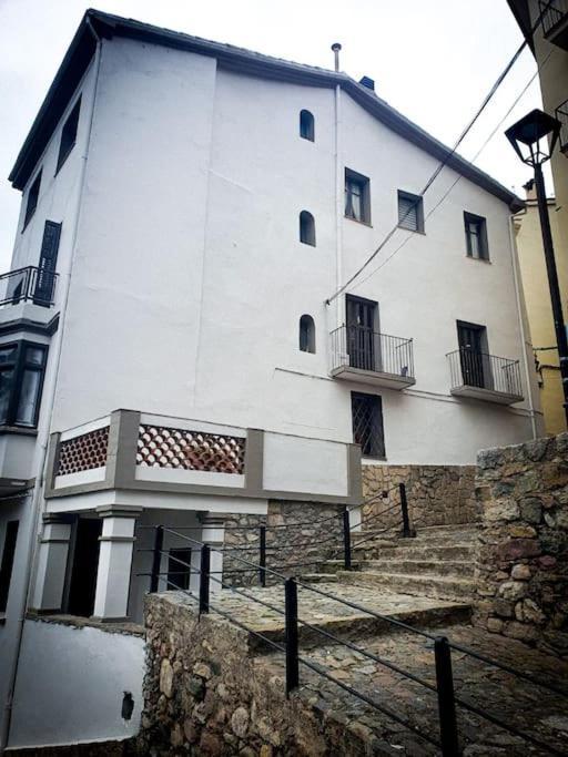 Un Tros De Sal. Casa Rural A Gerri De La Sal. Villa Luaran gambar