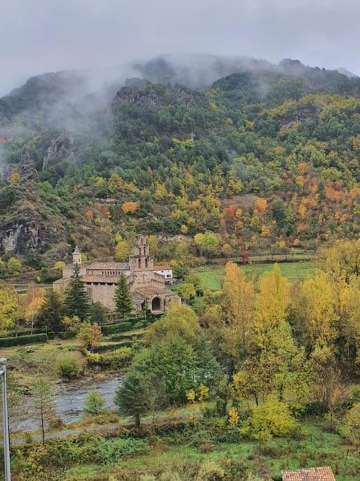Un Tros De Sal. Casa Rural A Gerri De La Sal. Villa Luaran gambar