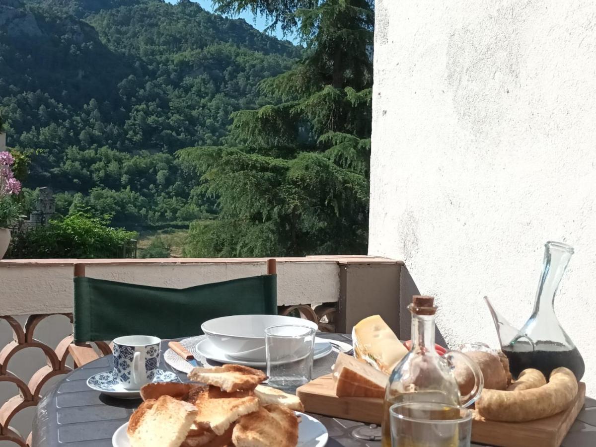 Un Tros De Sal. Casa Rural A Gerri De La Sal. Villa Luaran gambar